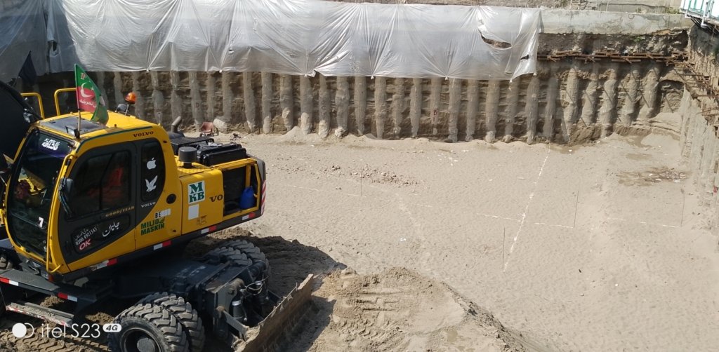 Updates Excavation! (Leveling) Ravi Business Center Construction Update