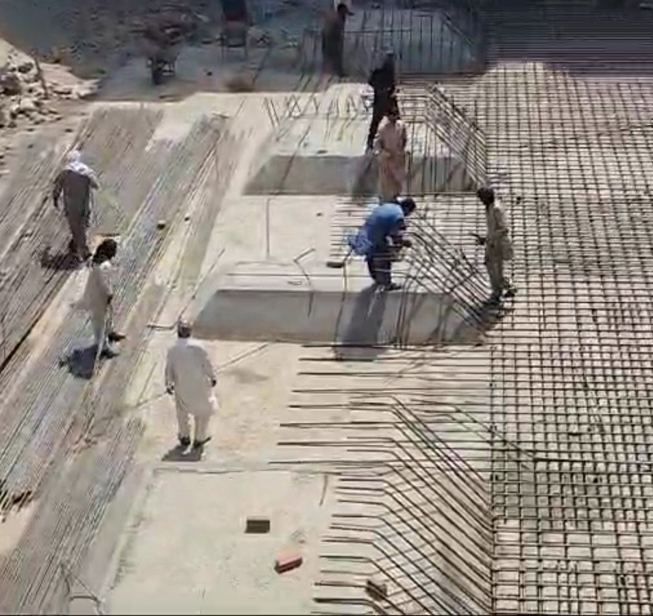 Ravi Business Center Construction Steel bottom Bar